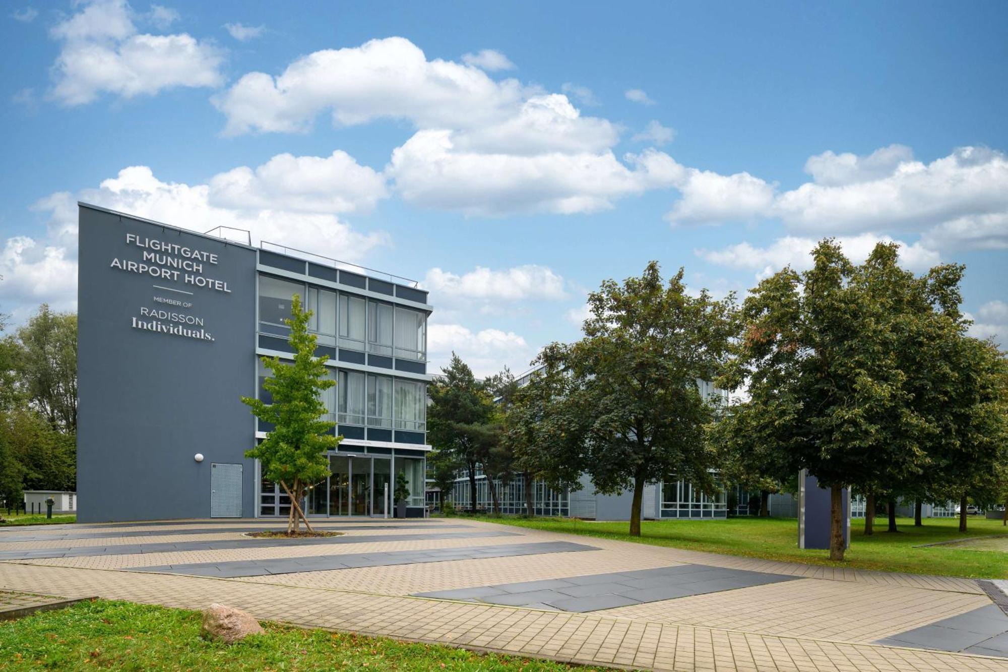 Flightgate Munich Airport Hotel, A Member Of Radisson Individuals Hallbergmoos Exterior photo