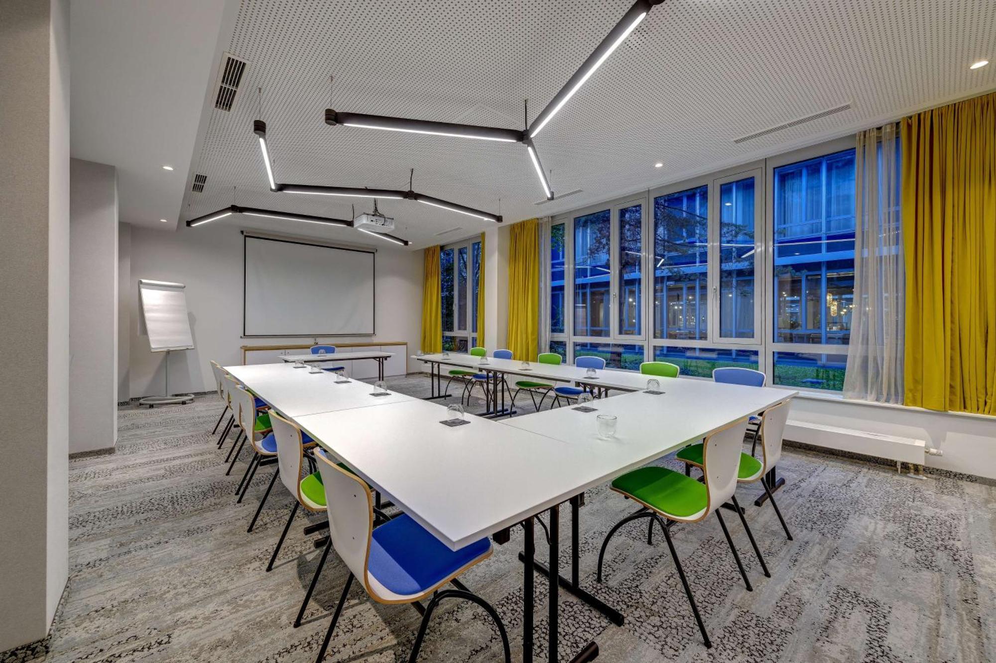 Flightgate Munich Airport Hotel, A Member Of Radisson Individuals Hallbergmoos Exterior photo