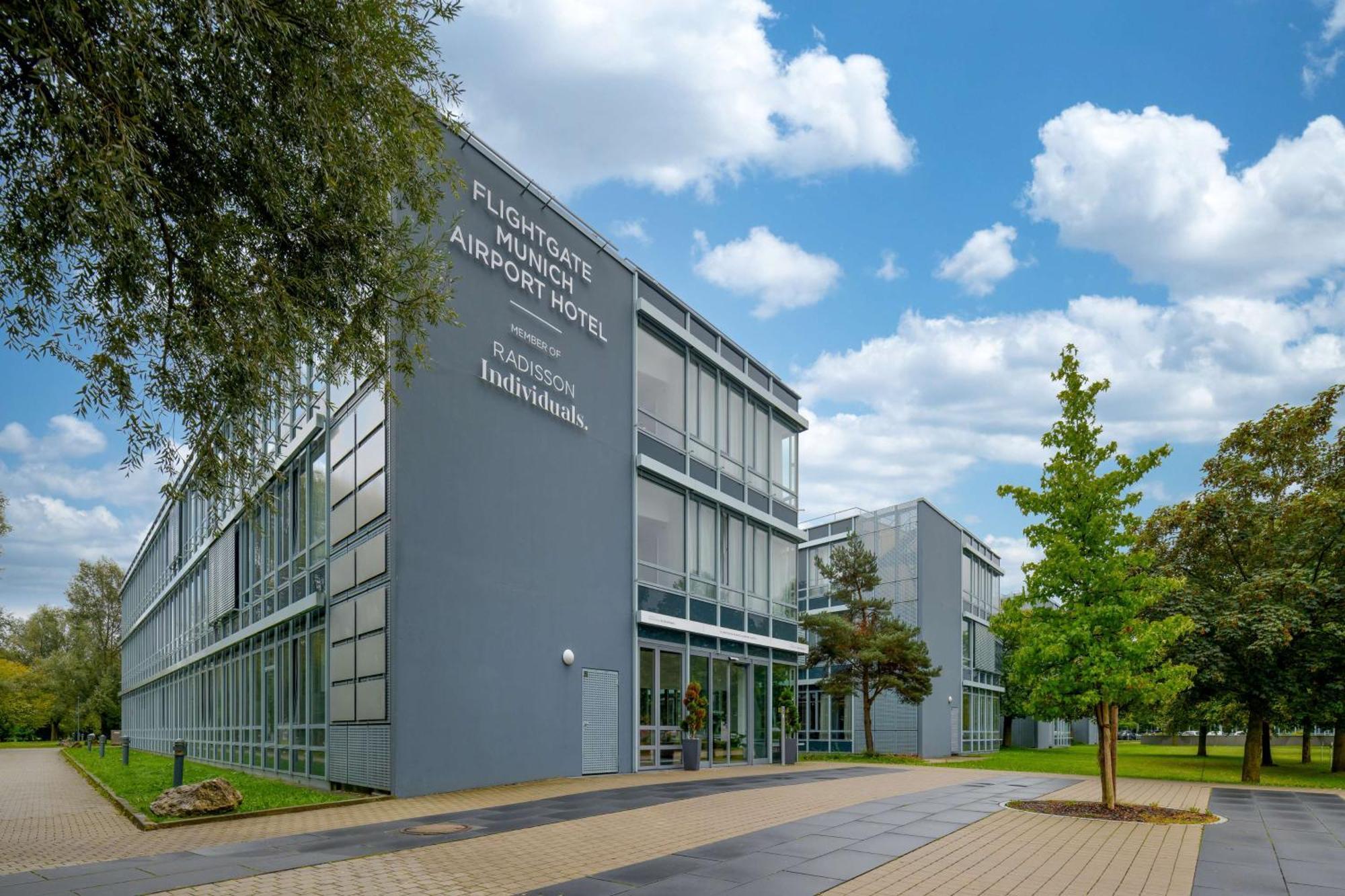 Flightgate Munich Airport Hotel, A Member Of Radisson Individuals Hallbergmoos Exterior photo